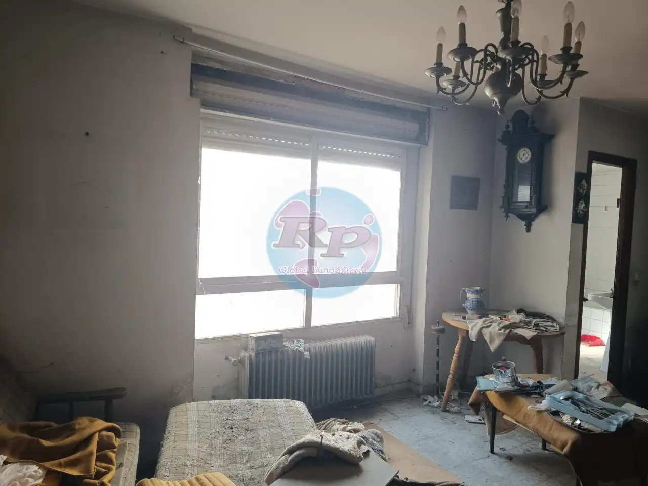 Sala d'estar de Apartament en venda en León Capital  amb Parquet i Terrassa