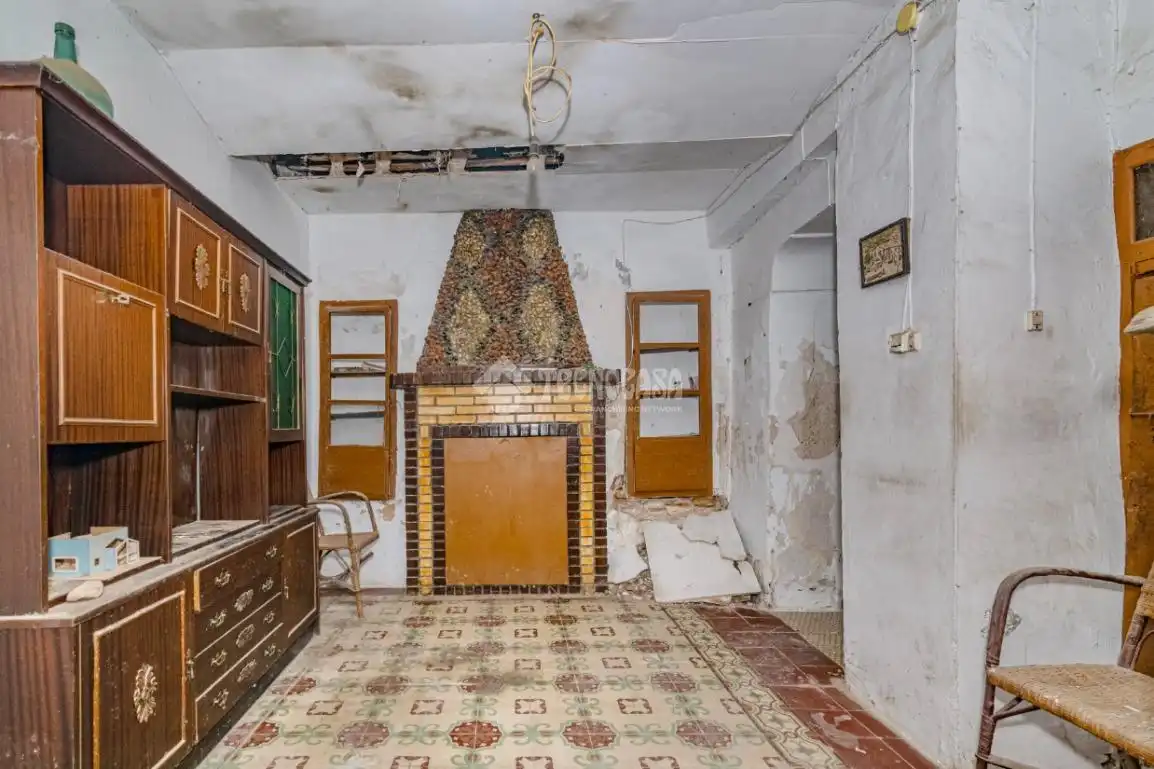 Casa aparellada amb balcó en venda a Loja, imagen 12