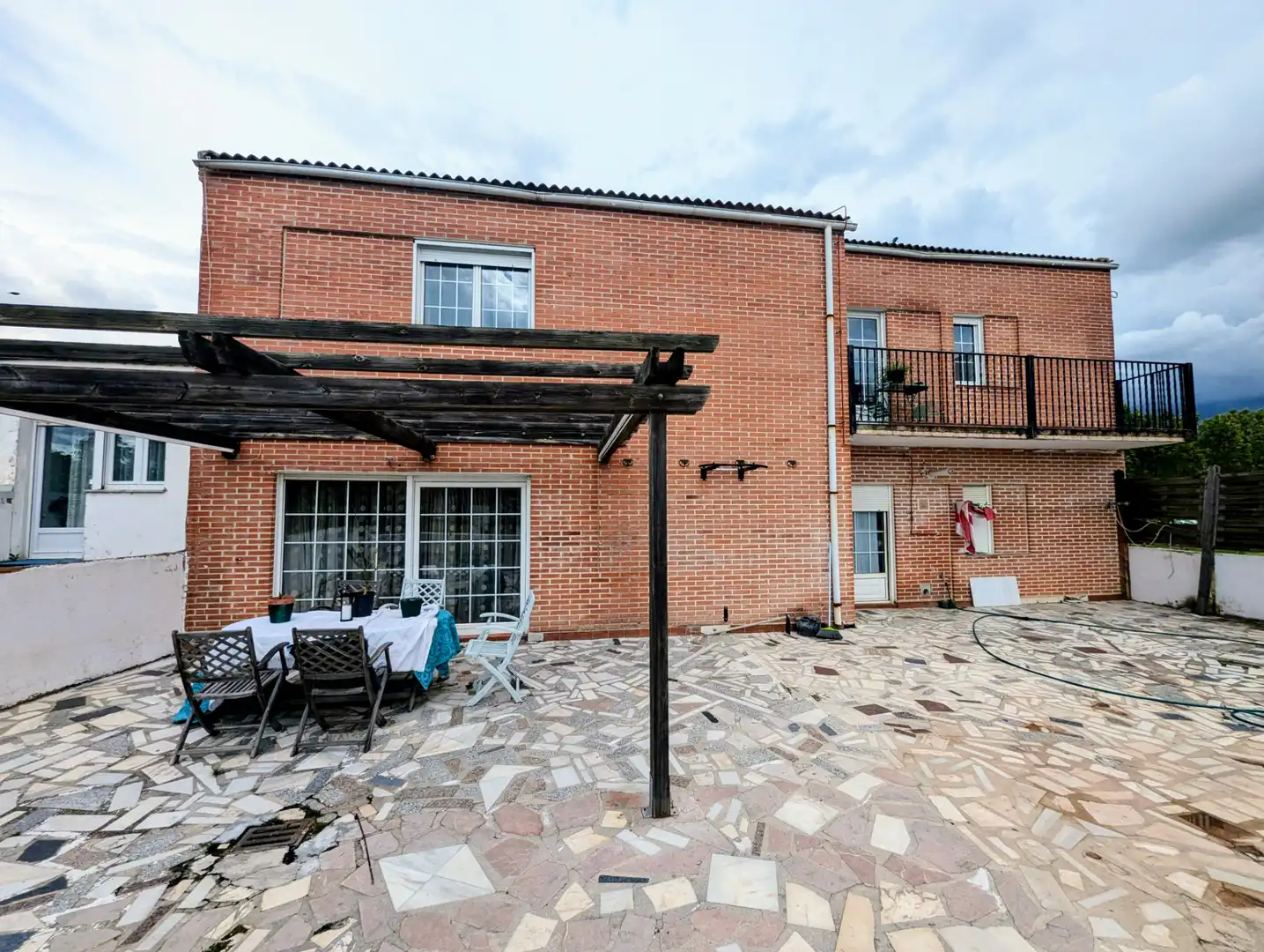 Exterior view of Houses for sale in Villamuriel de Cerrato  with Heating, Furnished and Balcony