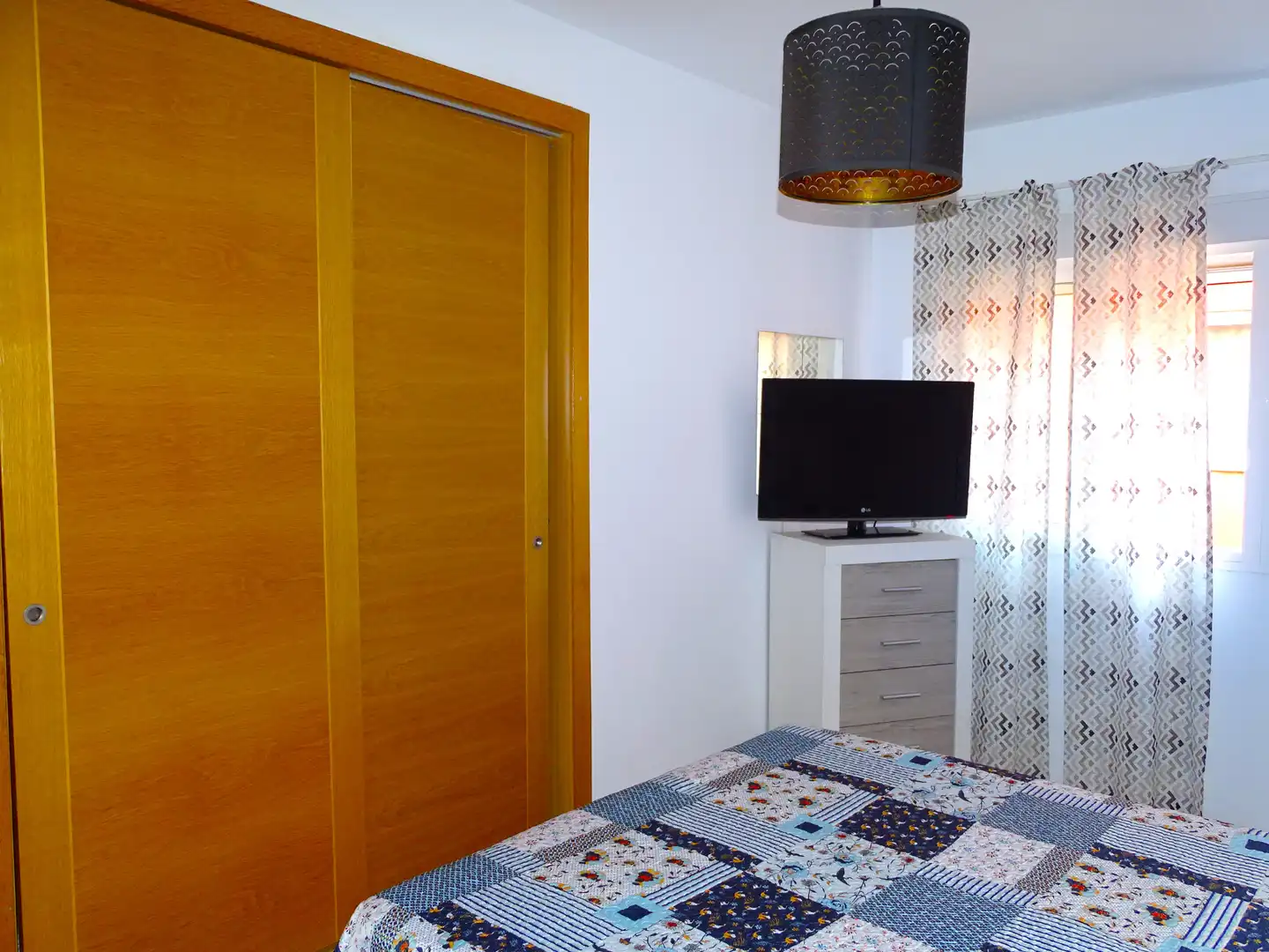 Bedroom of Flat for sale in Rincón de la Victoria  with Air Conditioner, Parquet flooring and Terrace