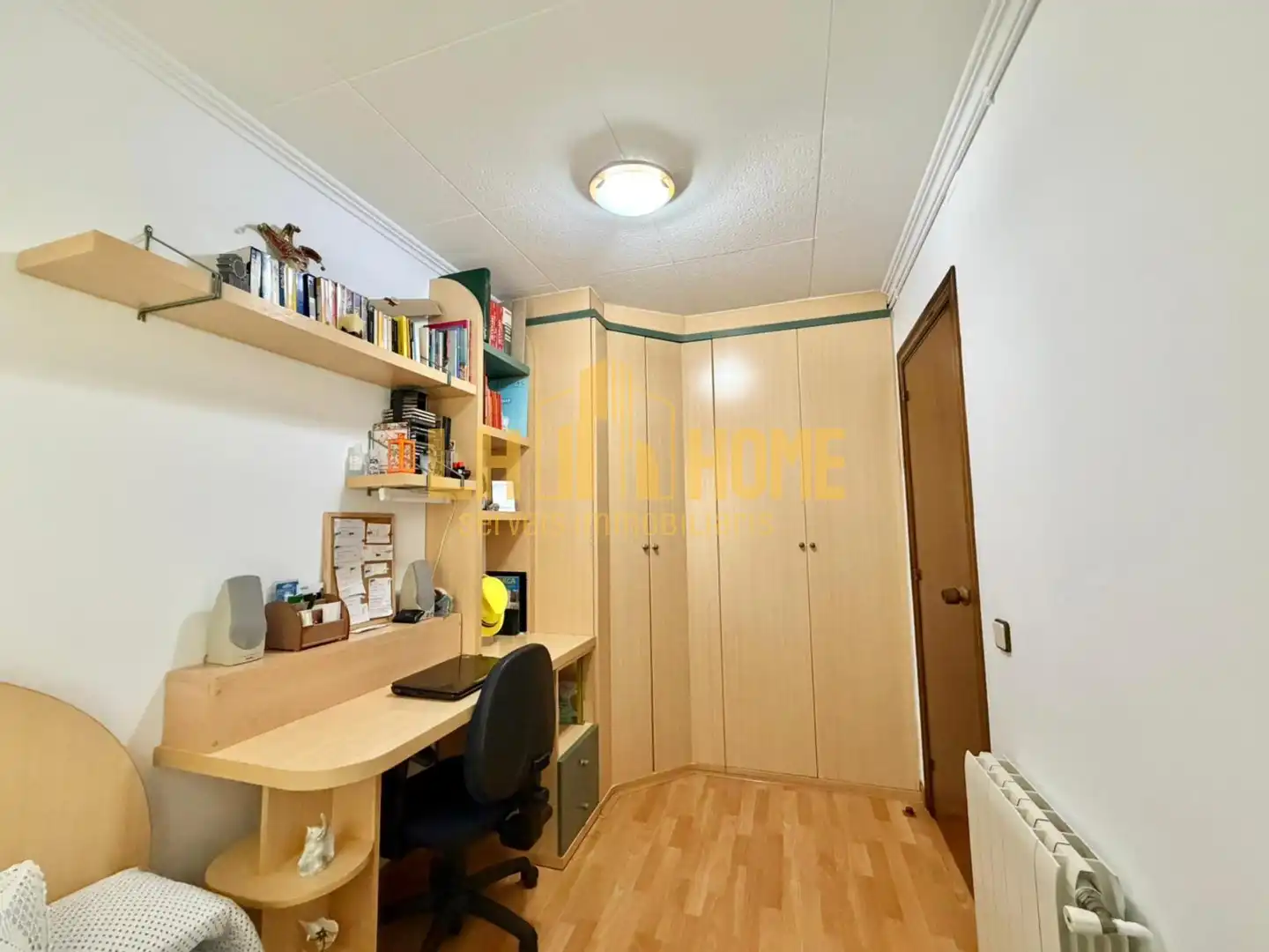 Schlafzimmer von Dachboden zum Verkauf in L'Hospitalet de Llobregat mit Klimaanlage, Heizung und Parkett