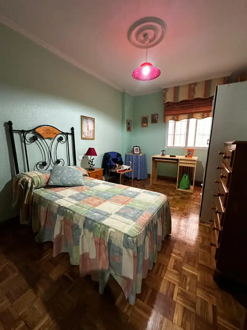 Bedroom of Flat for sale in Jaén  with Air Conditioner, Heating and Balcony