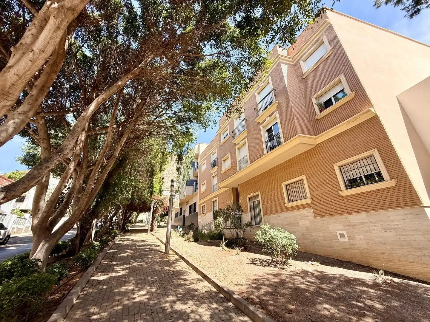 Exterior view of Flat for sale in Roquetas de Mar  with Alarm