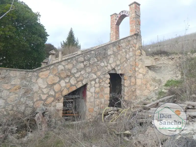 Exterior view of Houses for sale in Olivares de Duero