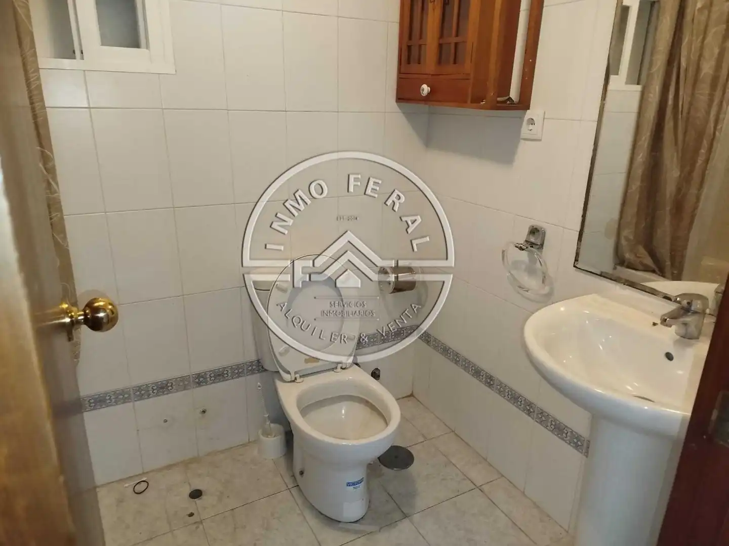 Baño de Piso en venta en Écija con Aire acondicionado, Calefacción y Balcón