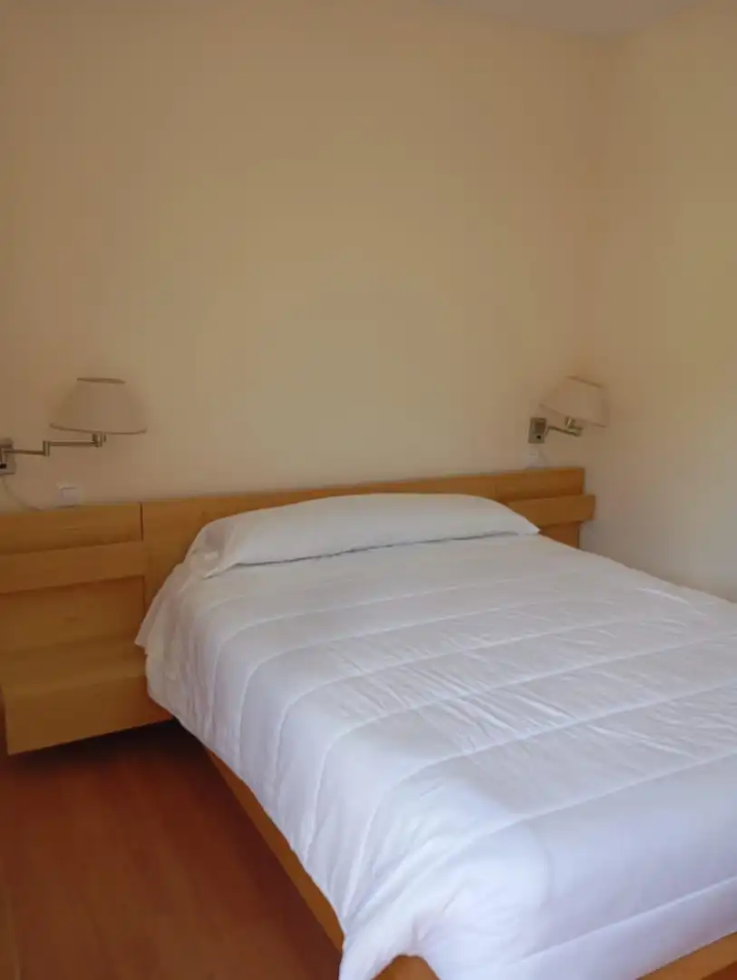 Habitación de Edificio en venta en Baños de Montemayor