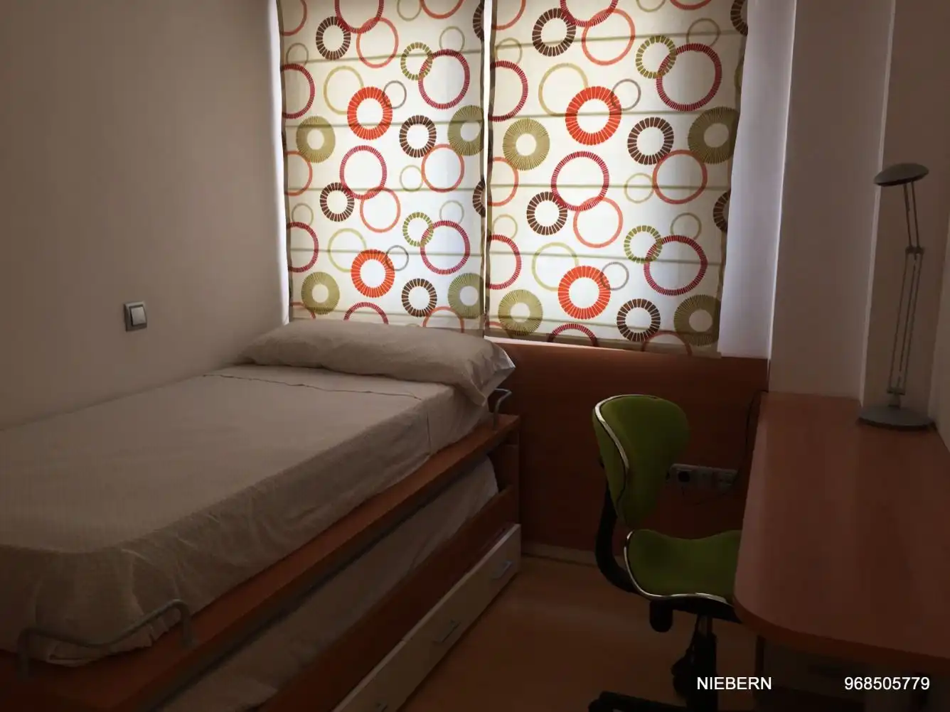 Habitación de Piso de alquiler en Cartagena con Aire acondicionado, Parquet y Amueblado