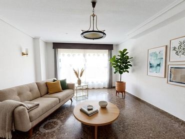 Wohnung mit Aufzug zum Verkauf in Calle ISABEL DE VILLENA