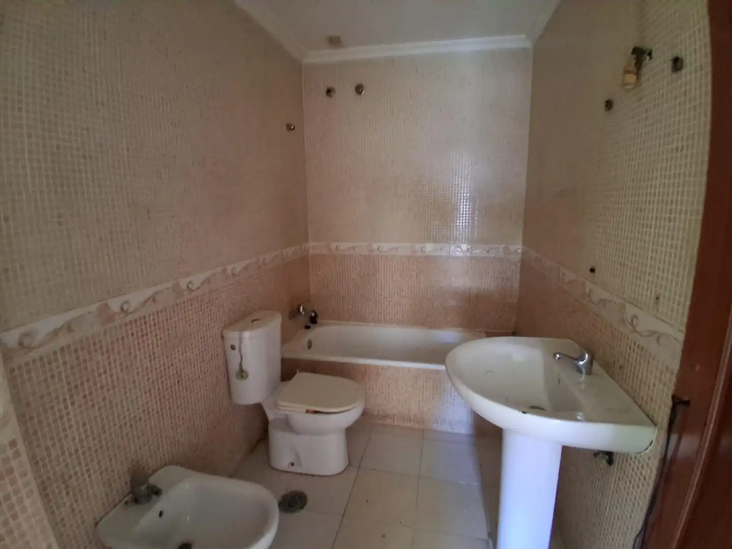Baño de Ático en venta en Alcalá del Río con Terraza