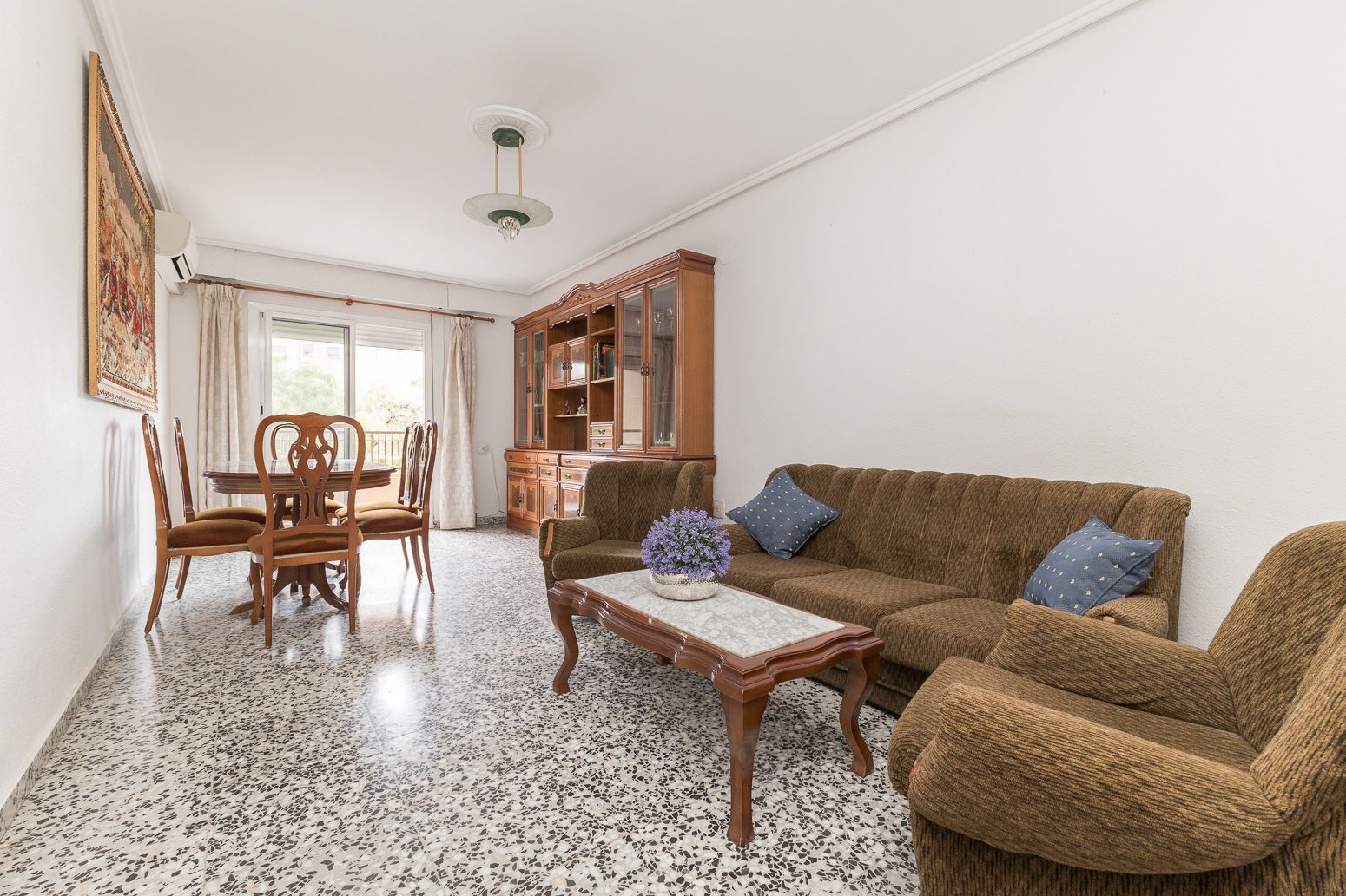 Living room of Flat for sale in Alaquàs  with Air Conditioner, Terrace and Balcony