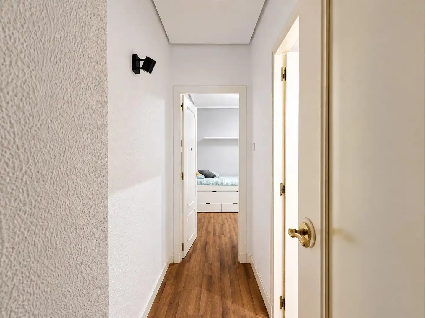 Flat for rent in Valencia  with Heating, Parquet flooring and Furnished