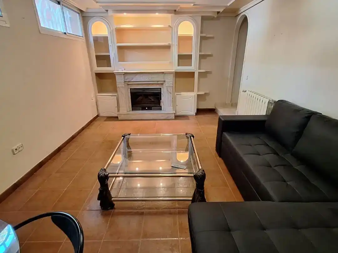 Sala d'estar de Casa o xalet en venda en Villalbilla amb Aire condicionat, Piscina i Balcó