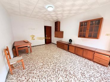 Wohnung mit Balkon zum Verkauf in Lorca Ciudad