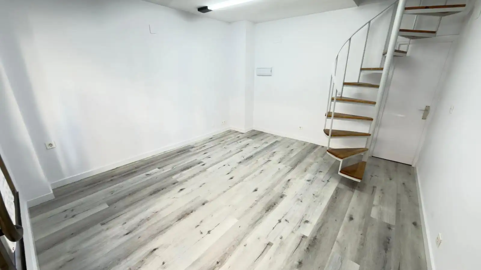 Gewerbefläche zur Miete in Calle Venancio Bosco, imagen 6