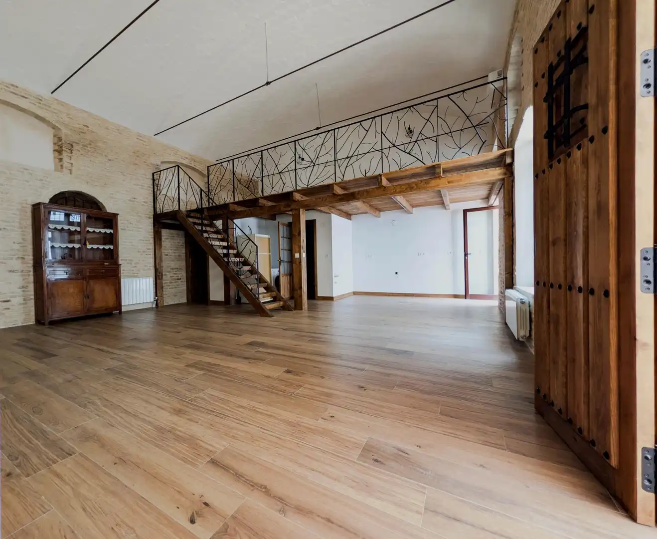 Casa adosada en venda en Sanlúcar la Mayor amb Aire condicionat, Calefacció i Terrassa