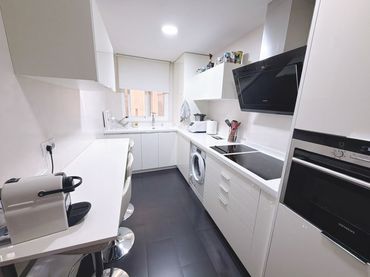 Piso con ascensor en venta en Entrenúcleos