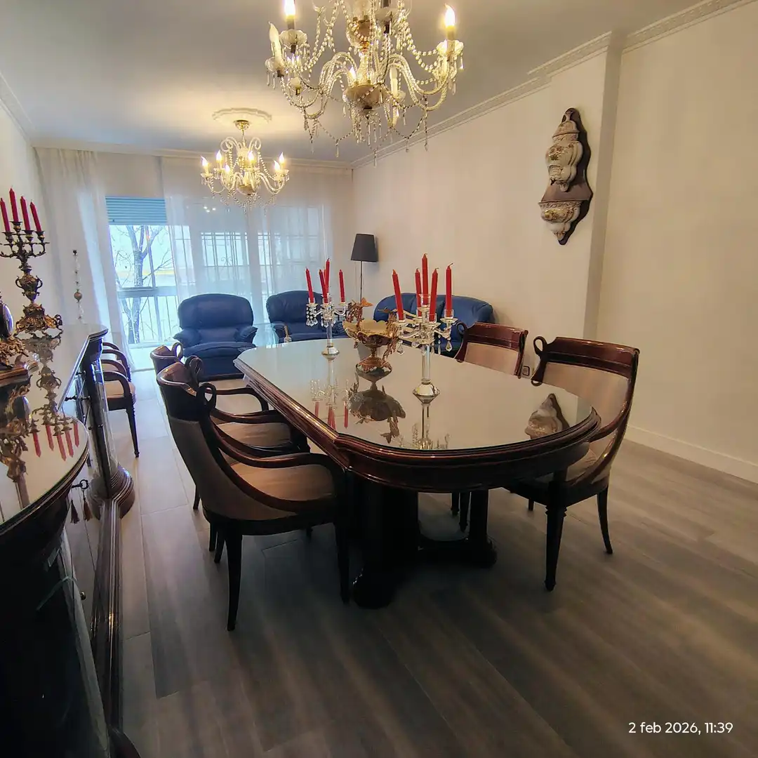Comedor de Piso de alquiler en Sevilla con Aire acondicionado y Amueblado