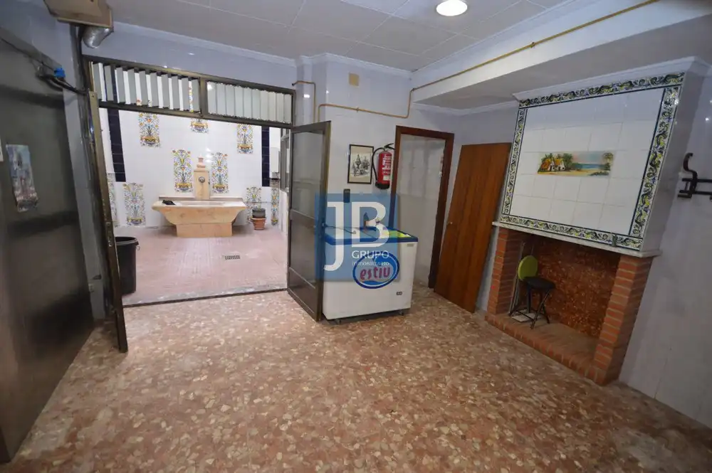 Local comercial en venda a Carrer de la Calderería, imagen 10