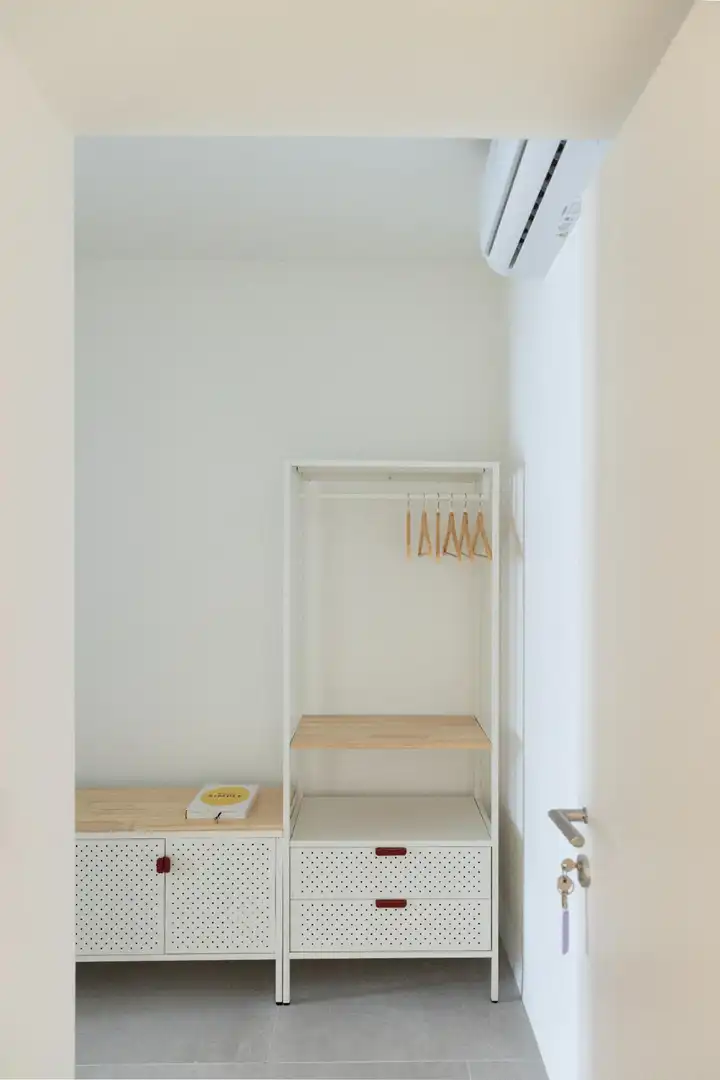 Bedroom of Flat for share in Moncada  with Air Conditioner, Heating and Furnished