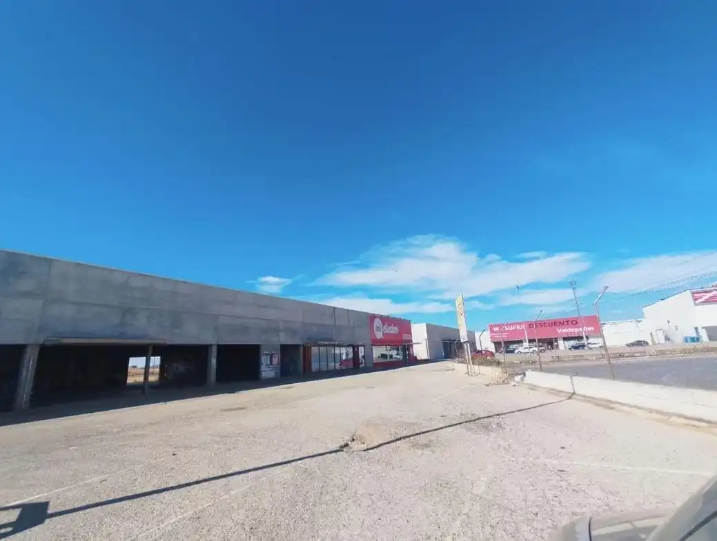 Business premises for sale in Valdepeñas, imagen 18