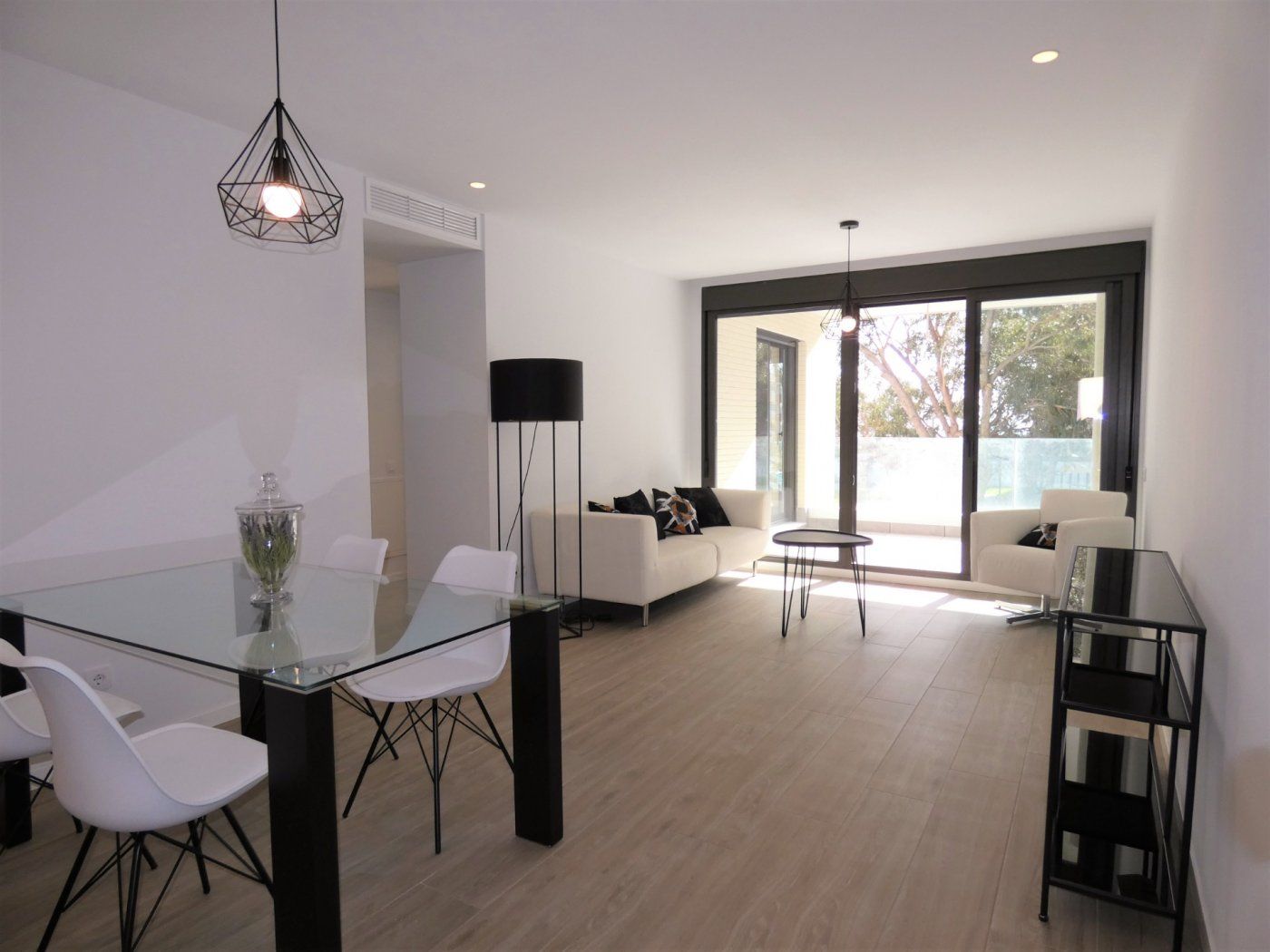 Living room of Flat to rent in Alicante / Alacant  with Air Conditioner, Heating and Private garden