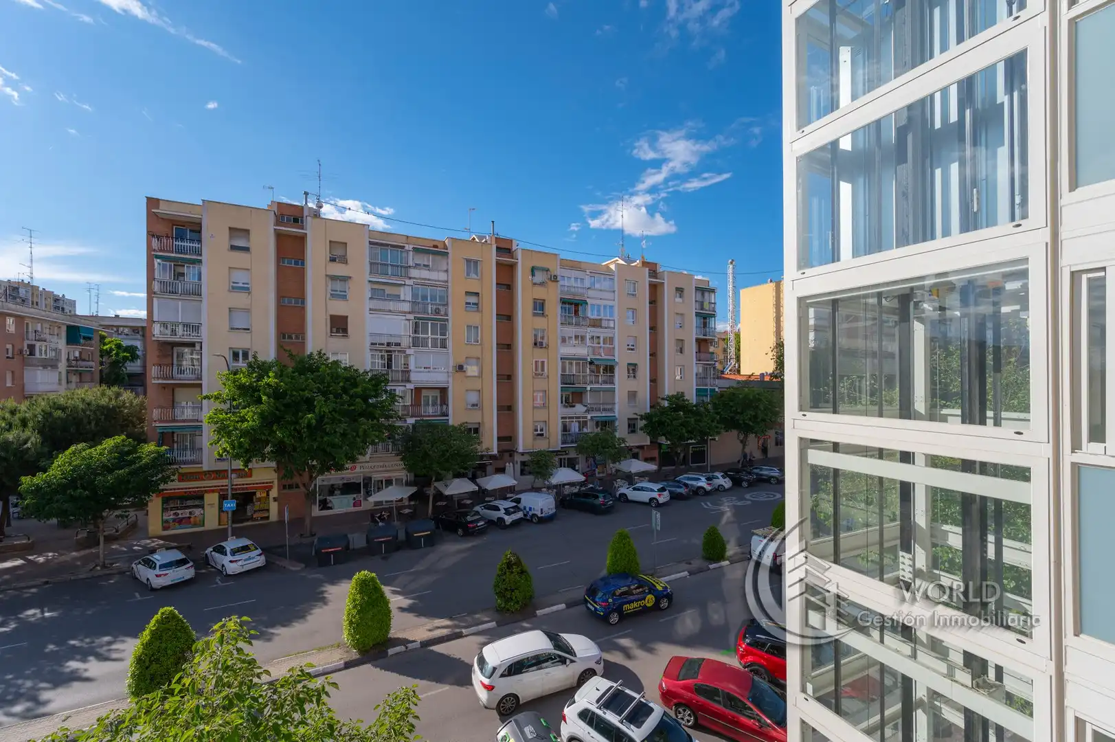Flat with lift for sale in Avenida del Marqués de Corbera, imagen 2