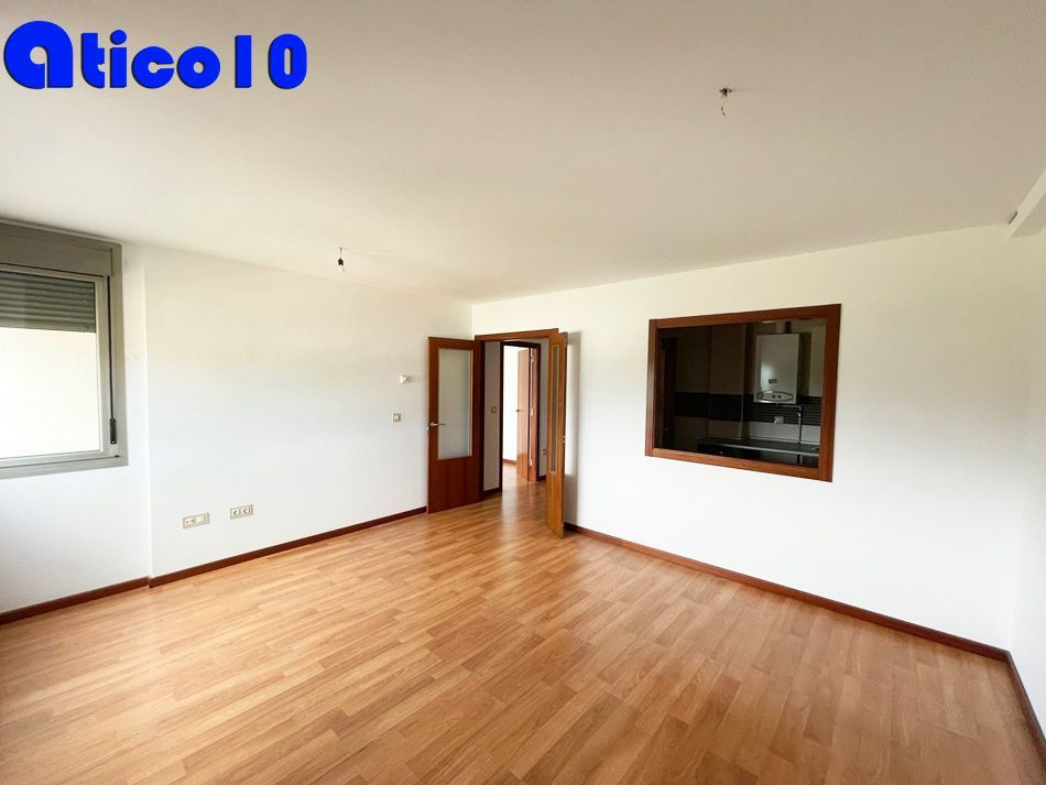 Piso de alquiler en Calle la Granja, 7, La Pola Siero