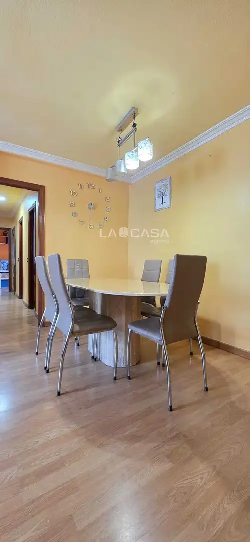 Comedor de Piso en venta en Laguna de Duero con Calefacción y Trastero