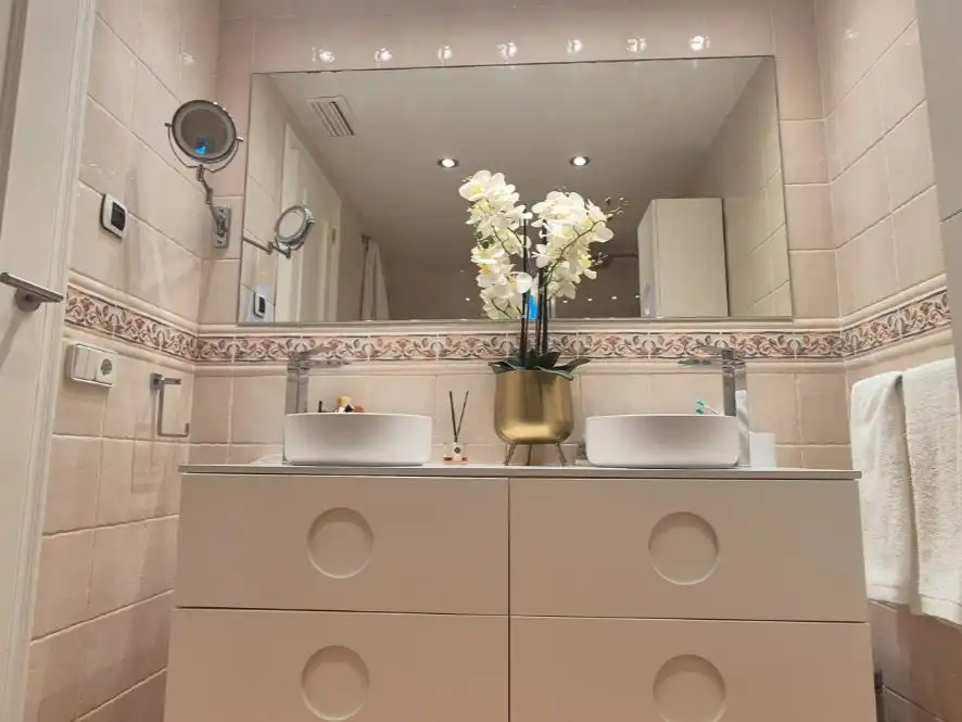 Casa aparellada amb piscina en venda a AVENIDA DE MALTA 10, imagen 21