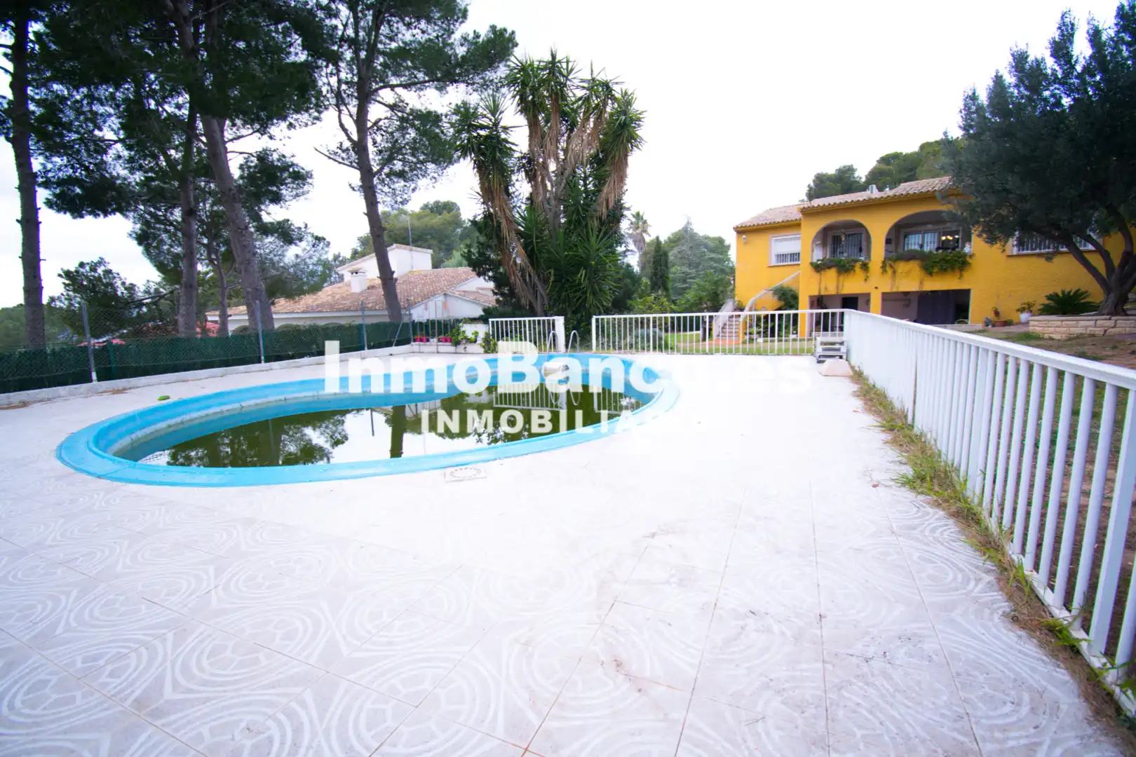 Piscina de Casa o xalet en venda en Torrent amb Aire condicionat, Calefacció i Jardí privat
