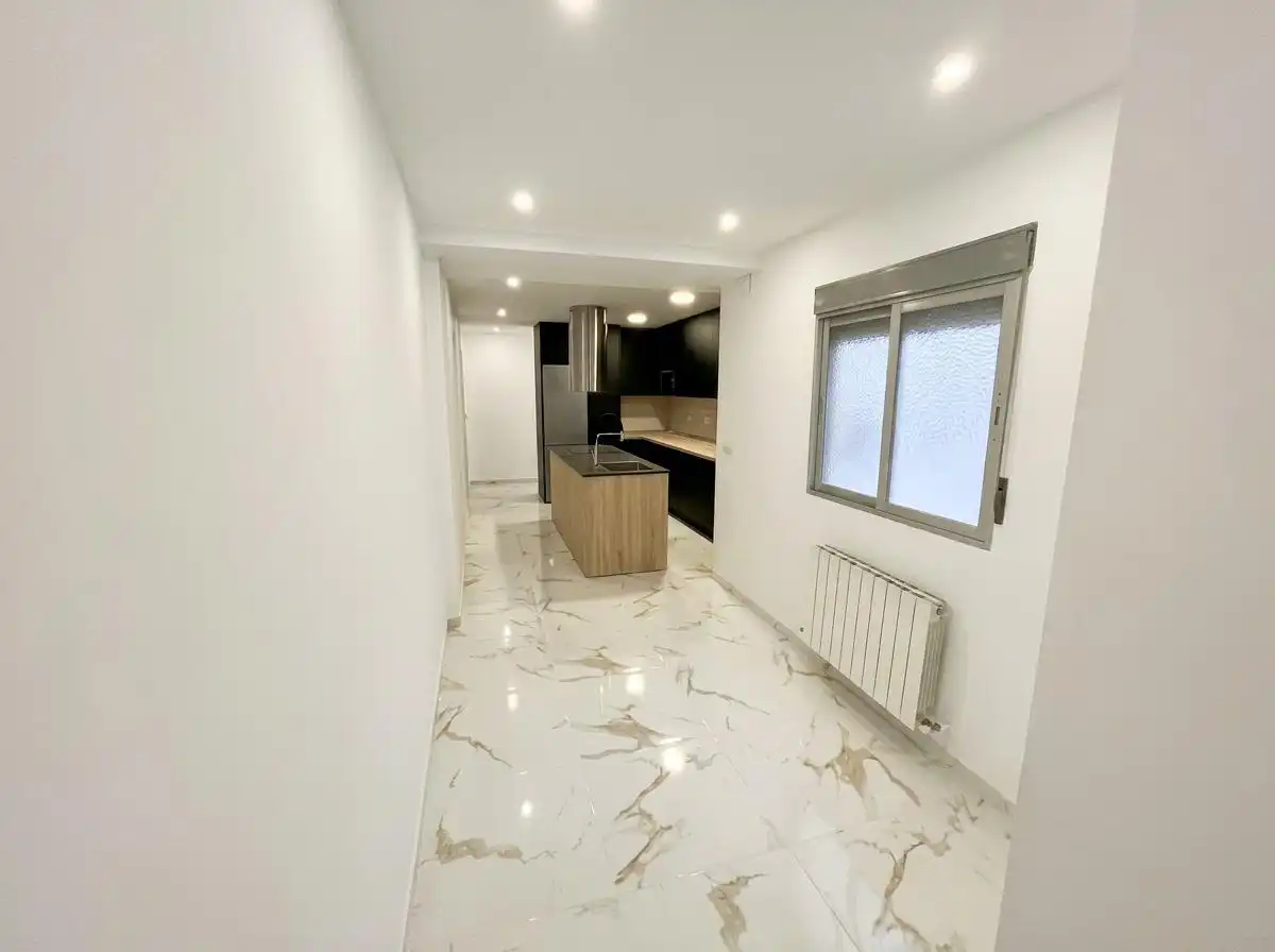 Flat with terrace to rent in Calle Calle Alhamar, imagen 4