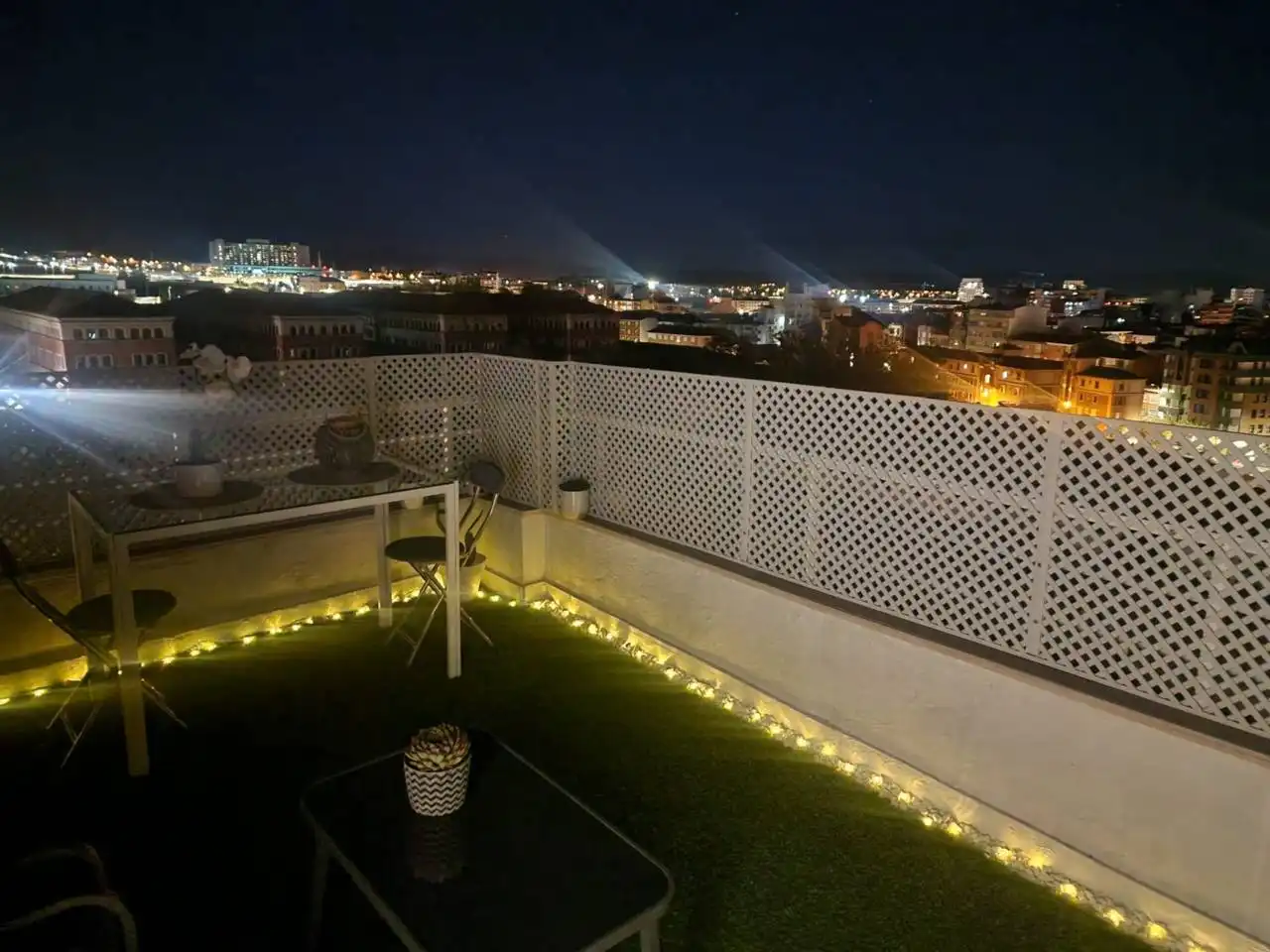 Terrasse von Dachboden zum Verkauf in León Capital  mit Heizung, Parkett und Terrasse