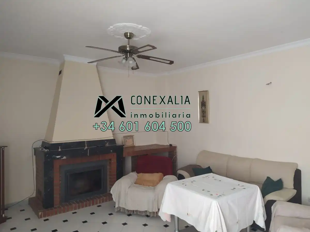 Sala de estar de Piso en venta en Olvera con Terraza y Balcón