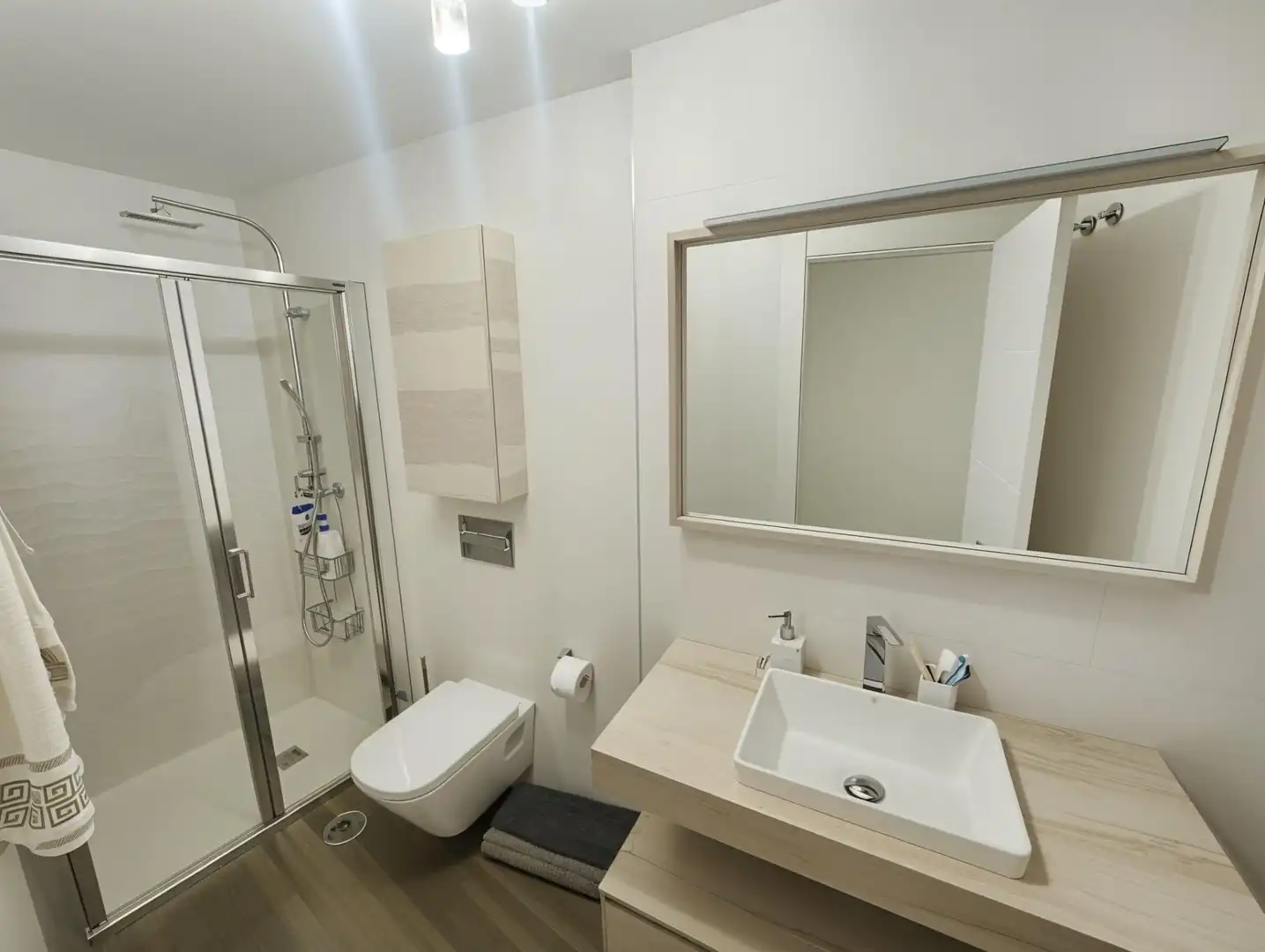 Bathroom of Flat for sale in Albacete  with Air Conditioner, Heating and Storage room