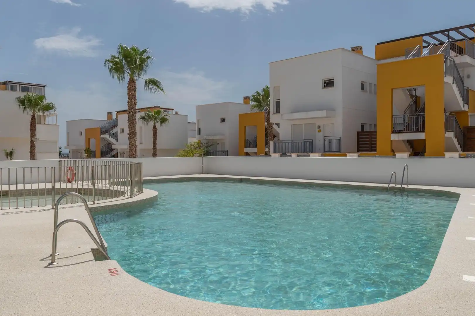 Piscina de Piso en venta en Vera con Aire acondicionado, Terraza y Trastero