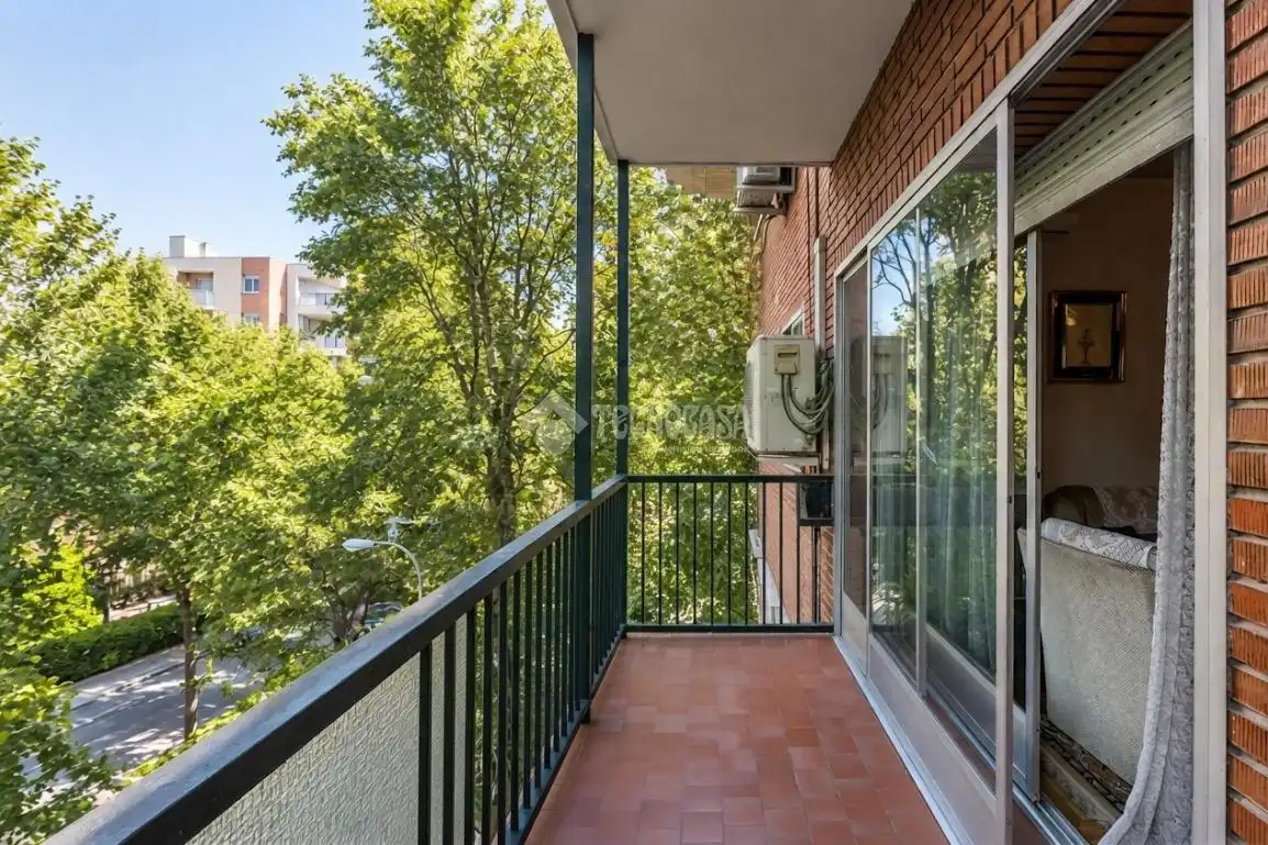 Piso con ascensor en venta en Villaverde