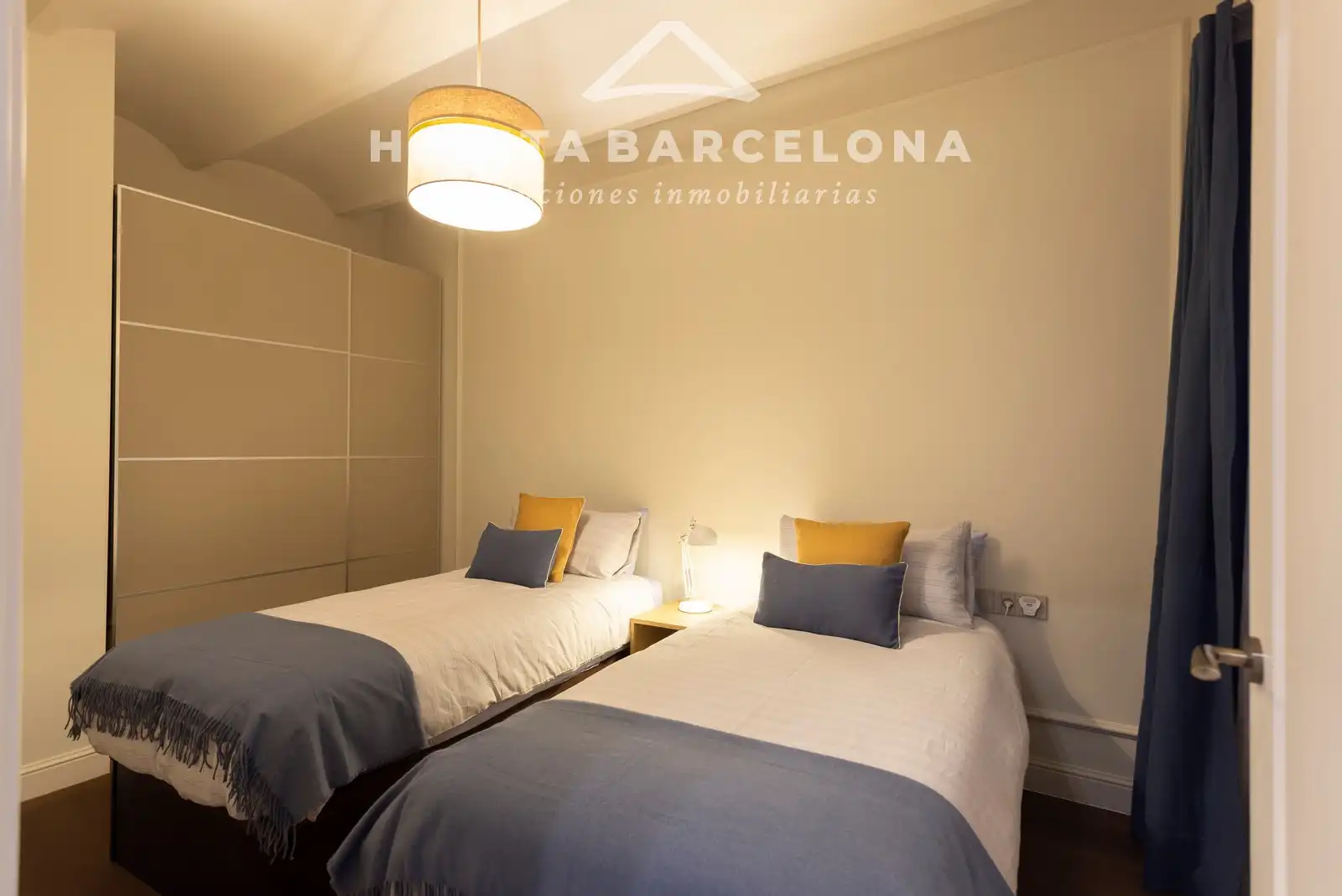 Habitación de Piso de alquiler en Barcelona con Aire acondicionado, Calefacción y Parquet