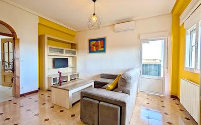 Living room of Flat for sale in Utebo  with Heating, Terrace and Storage room