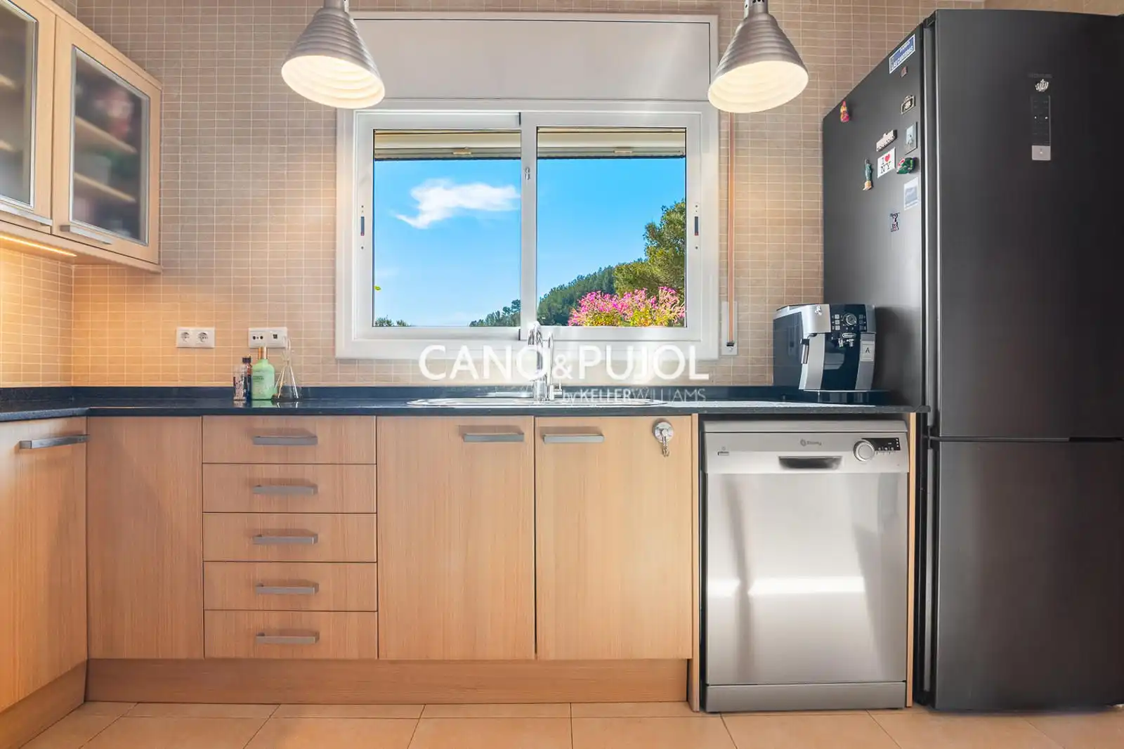 Cocina de Casa o chalet en venta en Corbera de Llobregat con Calefacción, Terraza y Trastero