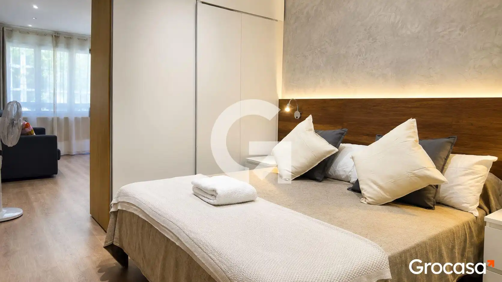Bedroom of Flat for sale in Barcelona  with Heating, Furnished and Oven