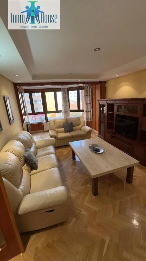 Sala de estar de Piso en venta en  Albacete Capital con Aire acondicionado, Trastero y Amueblado