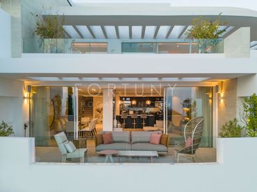 Tríplex con piscina en venta en Calle Malaga 5