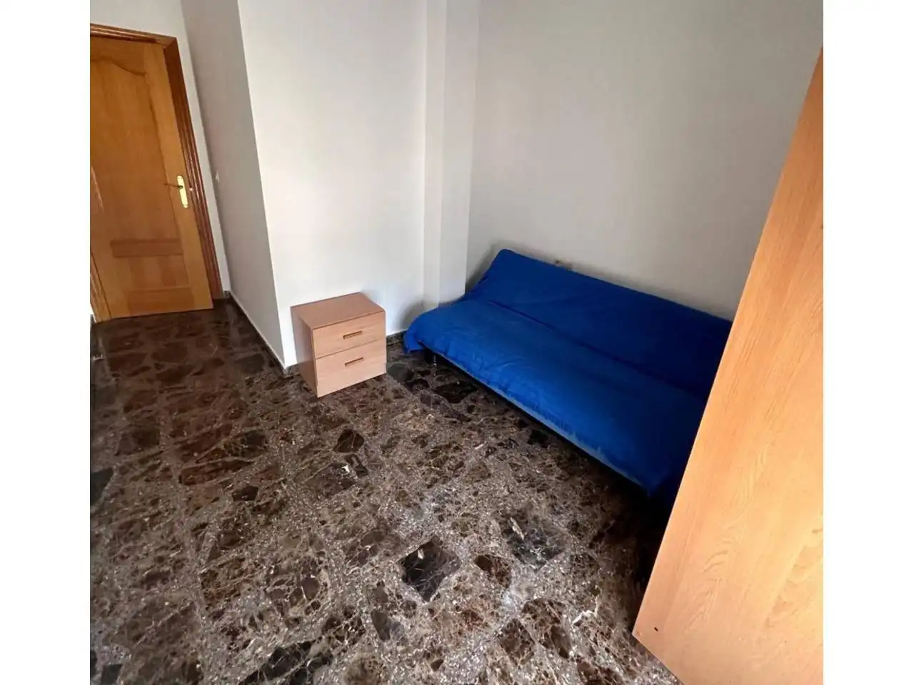 Dormitori de Apartament en venda en Albacete amb Calefacció, Traster i Balcó