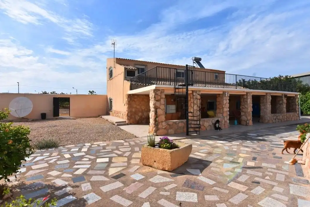 Houses for sale in Carretera LA CAÑADA, 1, Valladolises y Lo Jurado