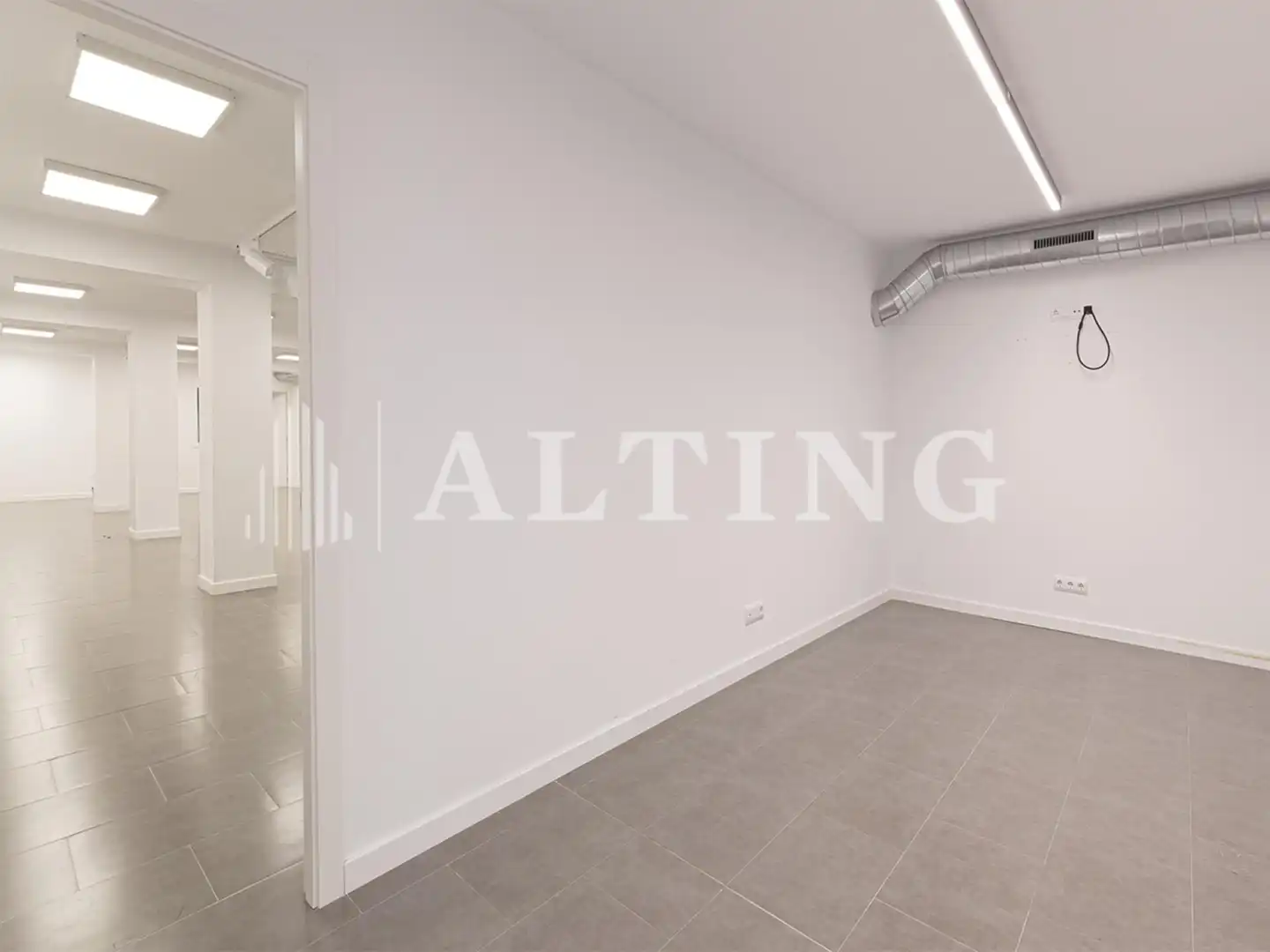 Local comercial de lloguer a Carrer Calabria, imagen 16