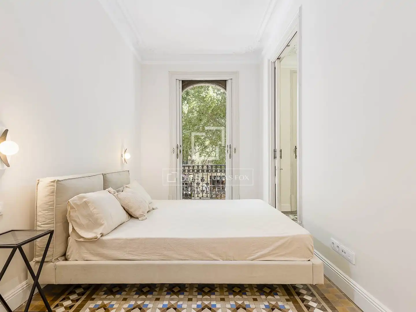 Bedroom of Flat for sale in Barcelona  with Air Conditioner, Private garden and Terrace
