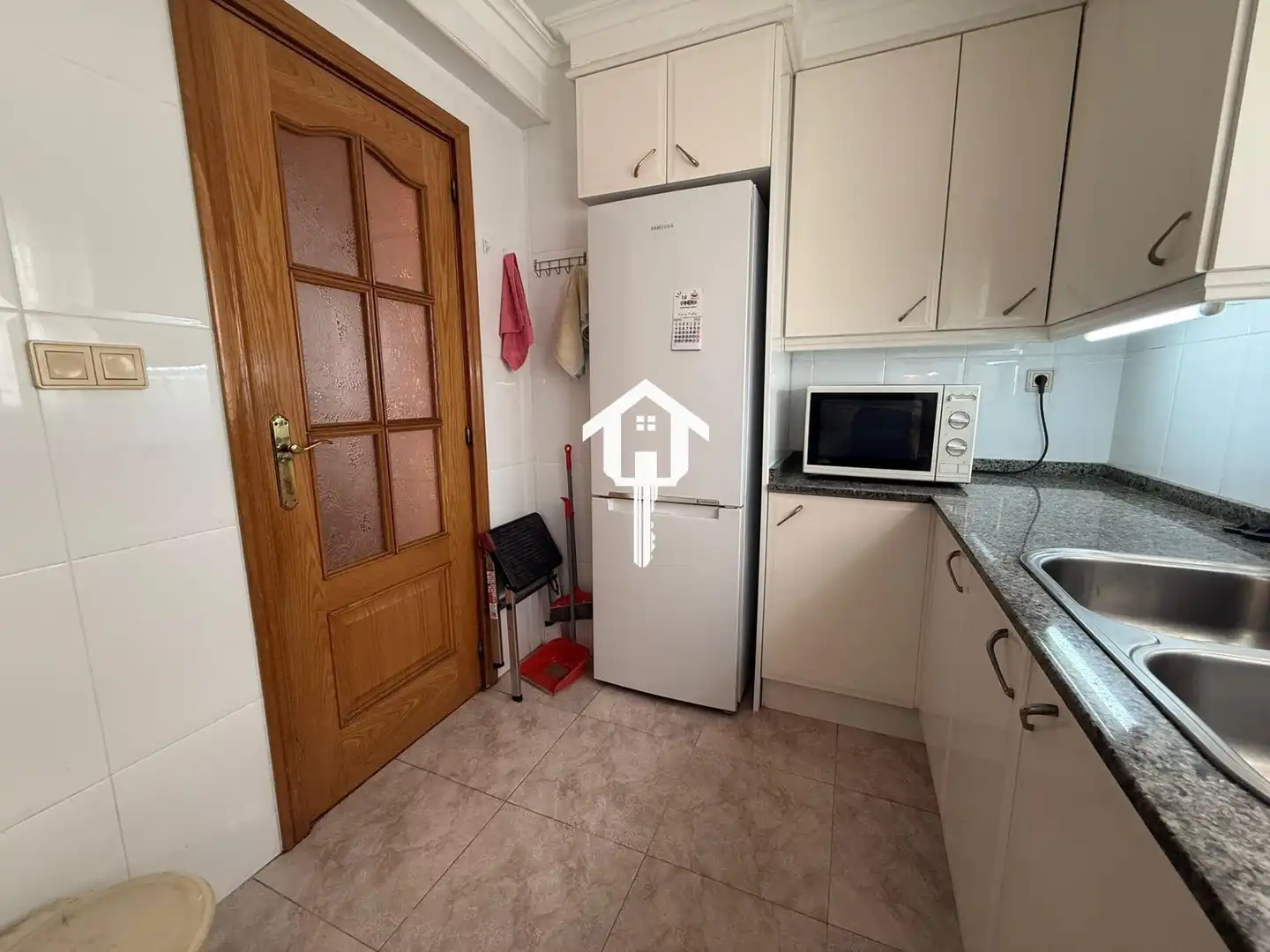 Cuina de Pis en venda en Alicante / Alacant amb Aire condicionat, Calefacció i Moblat