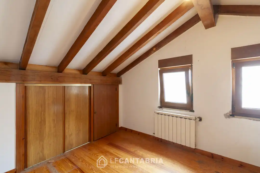 Dormitori de Casa o xalet en venda en Puente Viesgo amb Calefacció