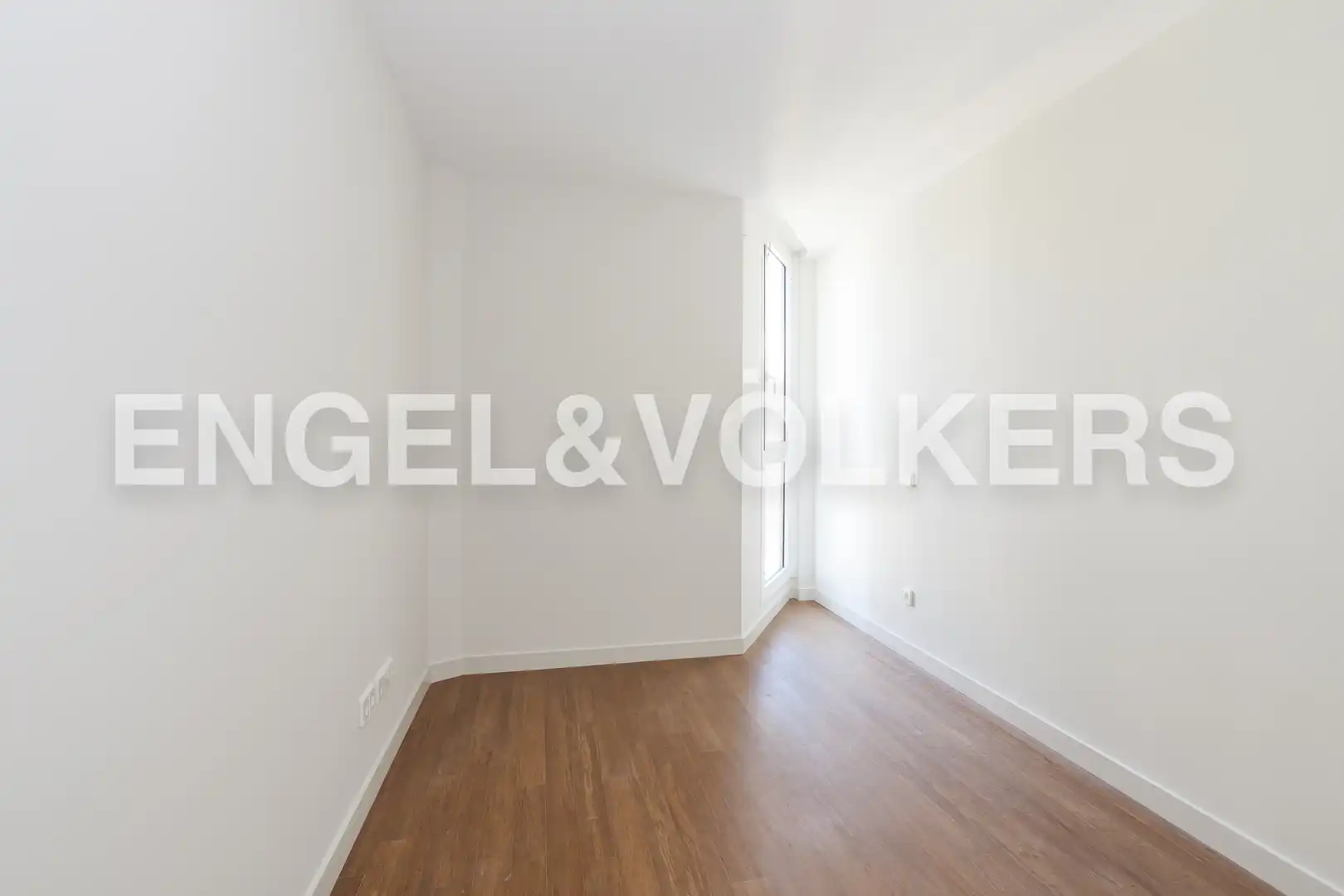 Bedroom of Attic for rent in Madrid  with Heating and Swimming Pool