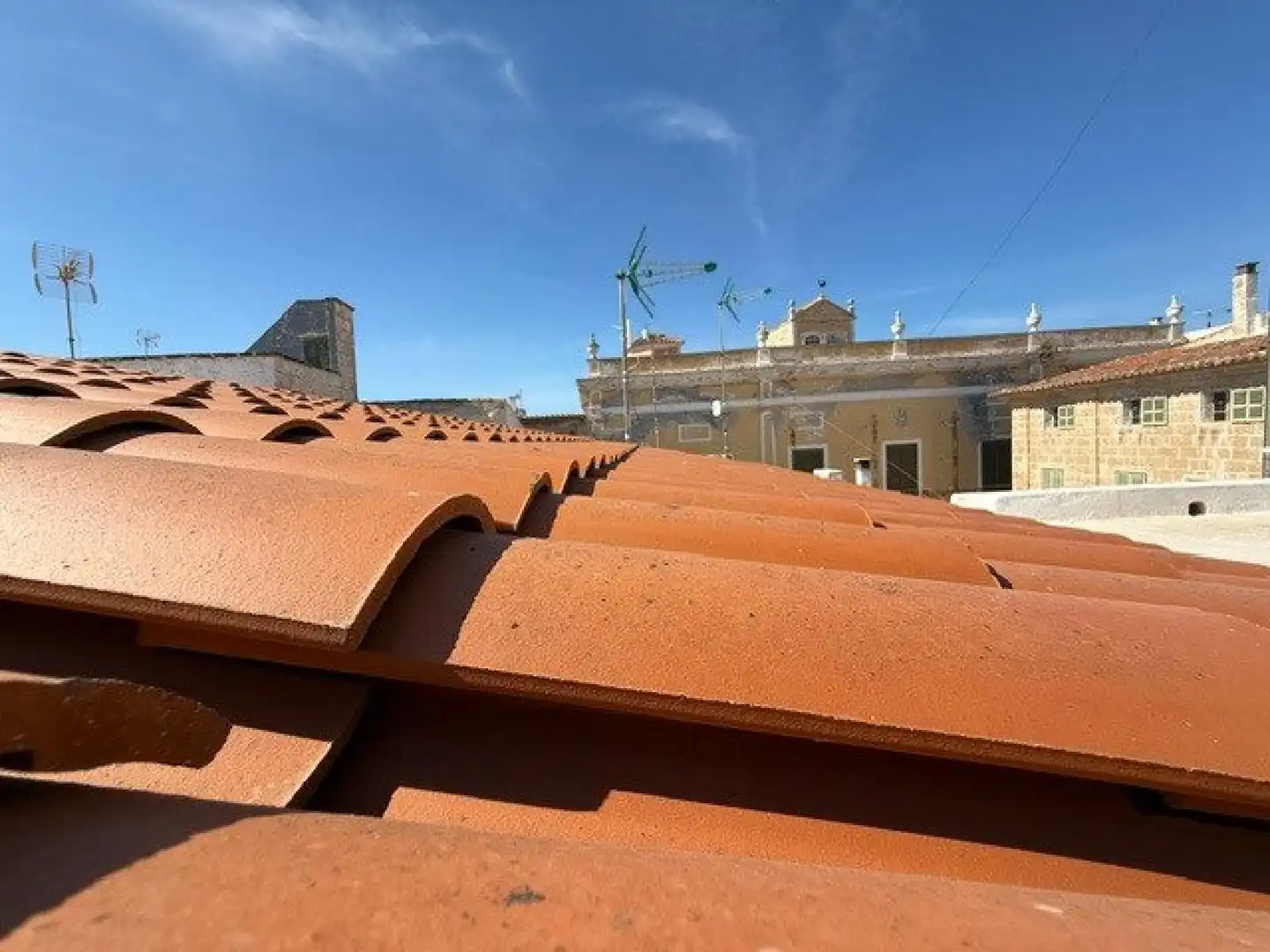 Vista exterior de Casa adosada en venda en Ciutadella de Menorca amb Terrassa